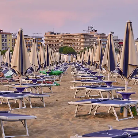 Poolside Serenity - Beahost * Bibione