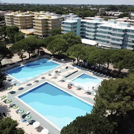 Appartement Poolside Serenity-beahost *